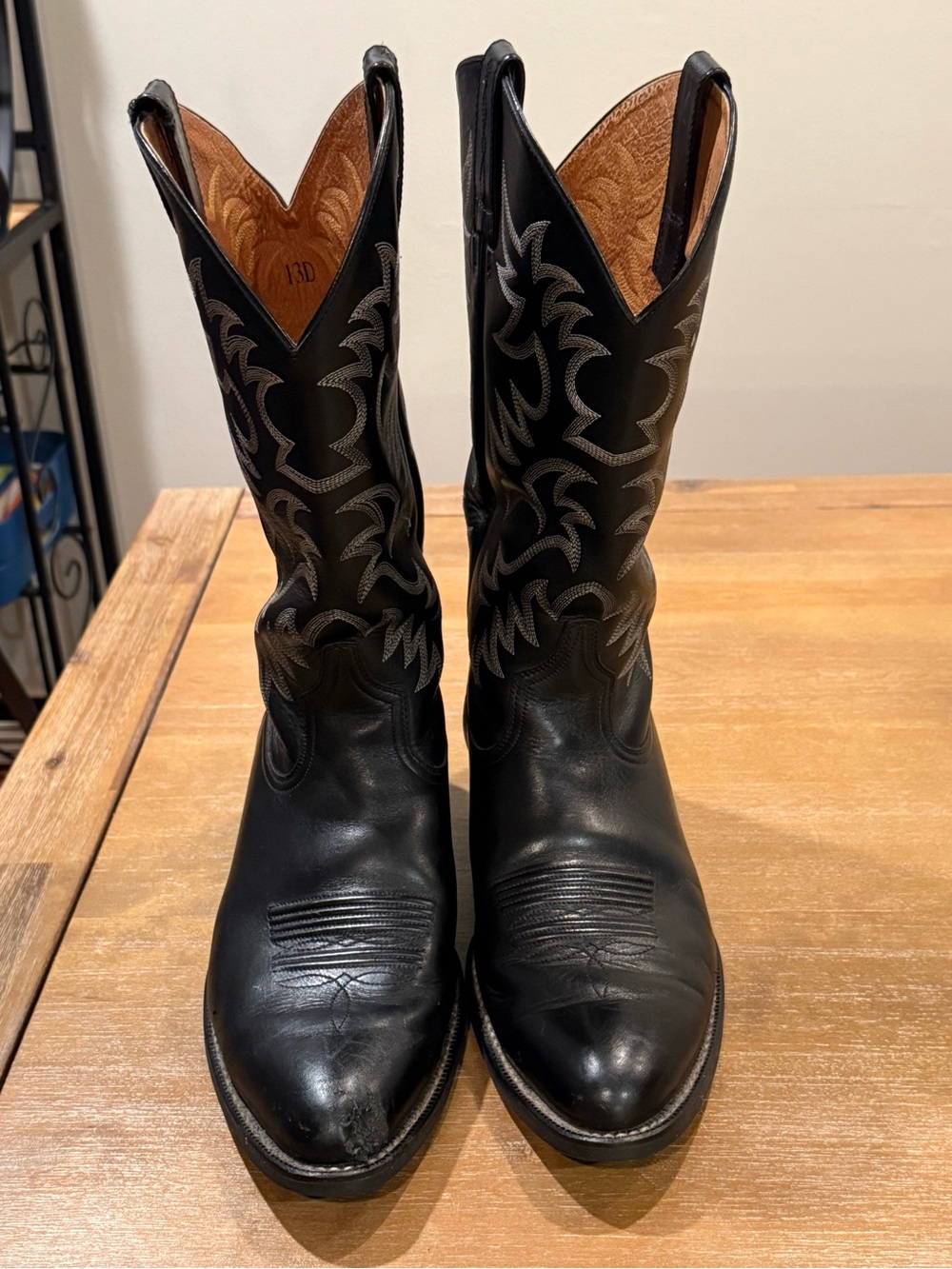 Ariat Men’s Legend Cowboy Boots Black Embroidered Round Toe Sz 13D *FLAW* - Picture 2 of 16